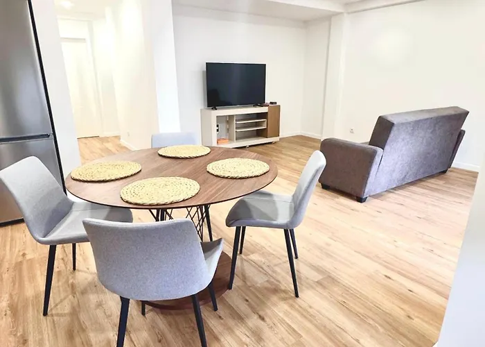 Figueira Luxury Comfort House فيغيورا دا فوز