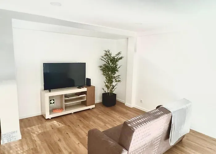 Figueira Luxury Comfort House فيغيورا دا فوز